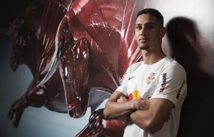 Fluminense prefere manter 10% de Praxedes do que levar cerca de R$ 4 milhões em venda do volante
