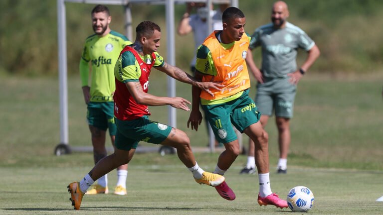 Palmeiras toma vacina no Paraguai e treina para encarar Juventude