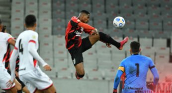 Em rodada que Bragantino surpreende, Athletico-PR vira líder
