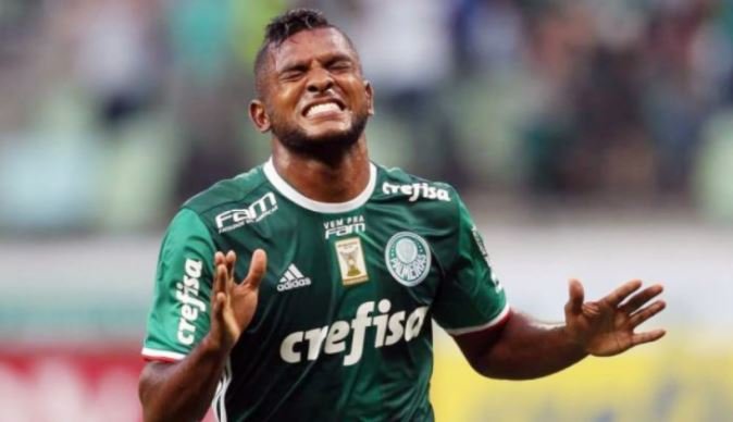 Borja tem apenas mais uma semana de empréstimo com Jr. Barranquilla