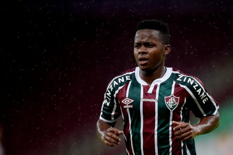 Fluminense acerta com a empresa de apostas como patrocinador master