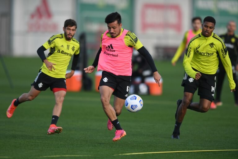 Internacional terá desfalques para o jogo contra o Bahia