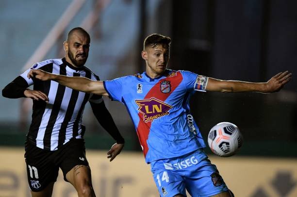 Felipe Vizeu não é mais jogador do Ceará