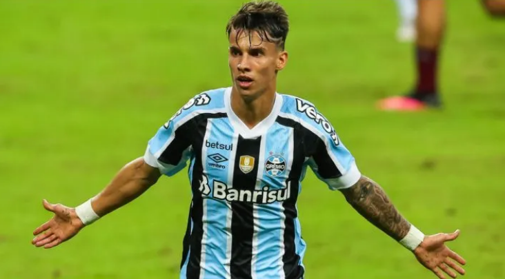 Grêmio faz nova investida para renovação com Ferreira e aguarda retorno, veja detalhes