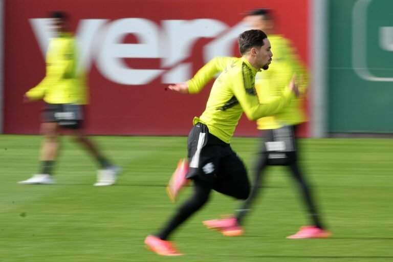 Maurício vira opção para substituir Taison no Internacional