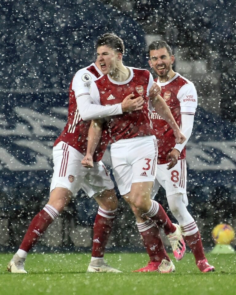 Arsenal anuncia renovação com Tierney até 2026