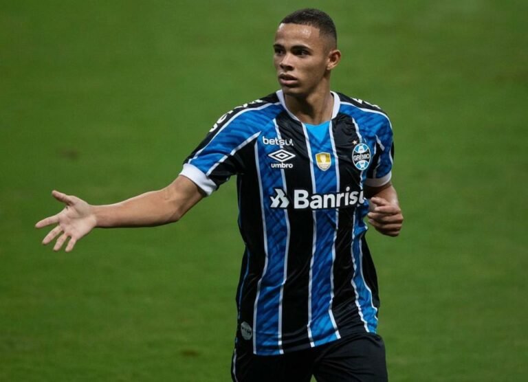 Lateral do Grêmio está no radar da Seleção Brasileira