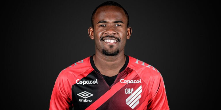 Yago, ex-Cuiabá, é oferecido ao Botafogo