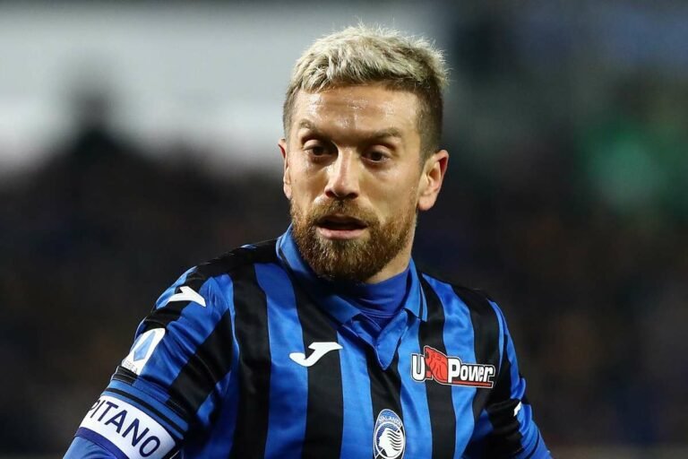 Milan demonstra interesse no meia-atacante Papu Gómez