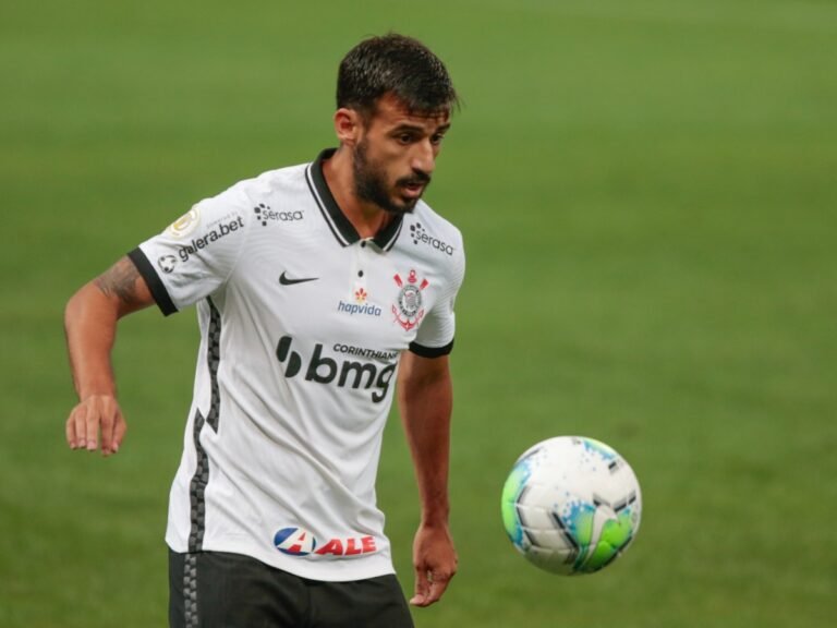 Camacho é liberado do Dérbi e encaminha acerto com o Santos