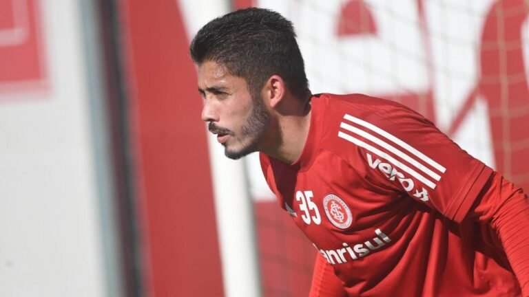 Aguirre confirma Daniel como goleiro titular no Internacional