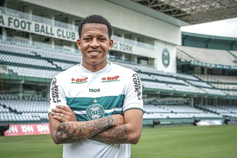 Gustavo Bochecha é o novo reforço do Coritiba