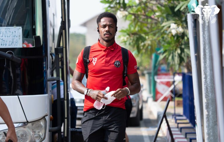 Evson espera grande temporada no Chiamgmai United