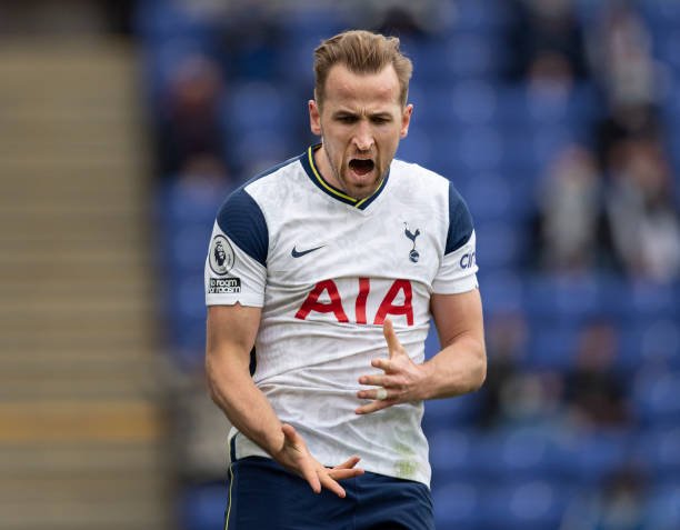 Tottenham crava preço de Kane e aquece o mercado