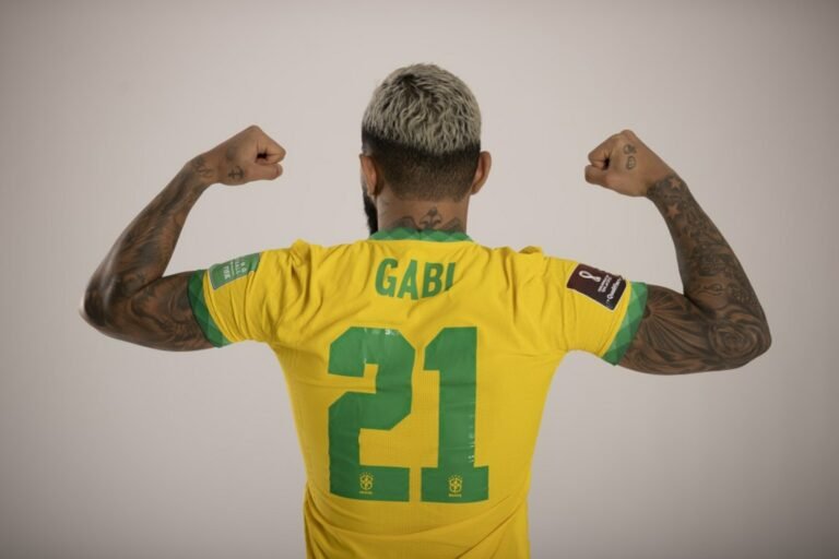 Gabigol utilizará camisa 21 nos jogos da Seleção Brasileira pelas Eliminatórias
