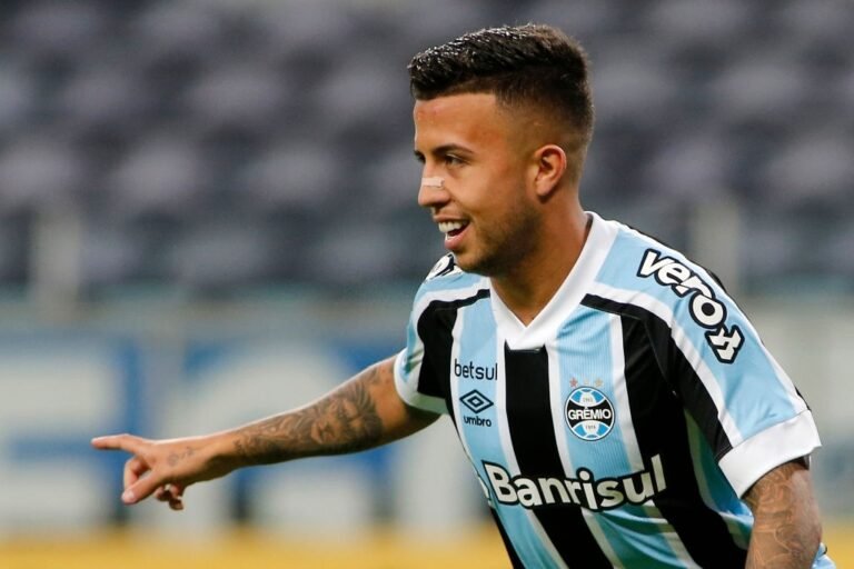 Dupla do Grêmio ficará no banco de reservas em amistoso da Seleção Olímpica e deixa torcedores revoltados