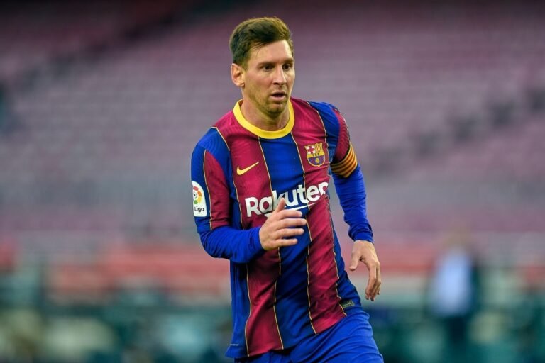 Barcelona encaminha renovação de Messi até 2023