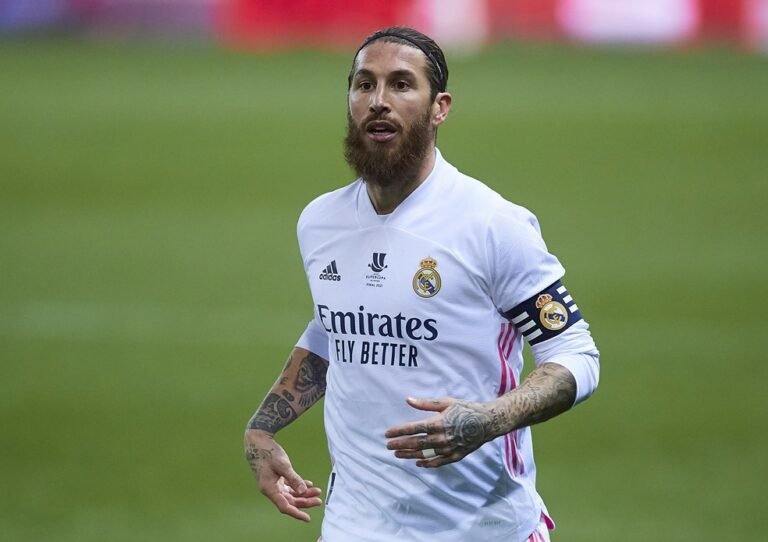 Manchester City lidera corrida por Sergio Ramos