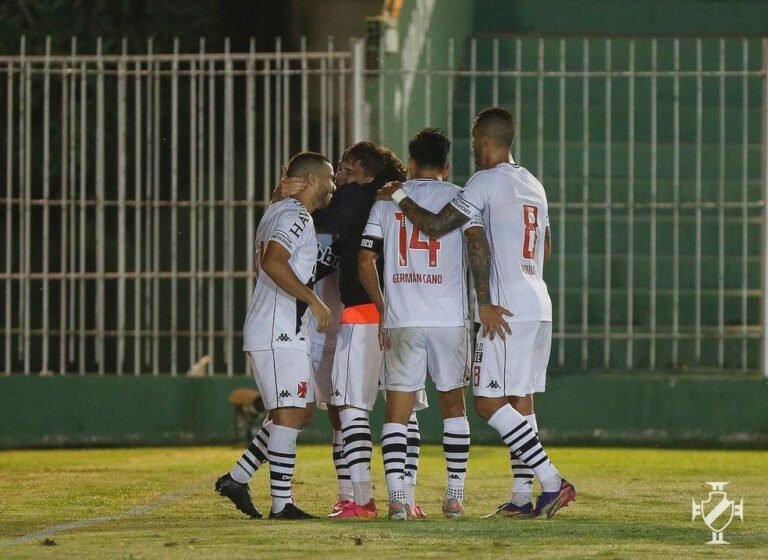 Com gol de Sarrafiore, Vasco vence na Copa do Brasil, mas tem queda brusca de rendimento nos últimos jogos