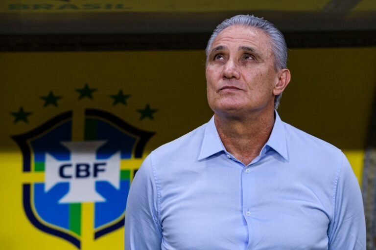 Flamengo admite usar técnico interino até Data Fifa para fechar contratação de Tite