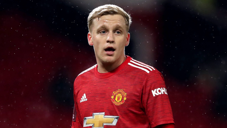 Van de Beek quer jogar no Barcelona, diz jornal