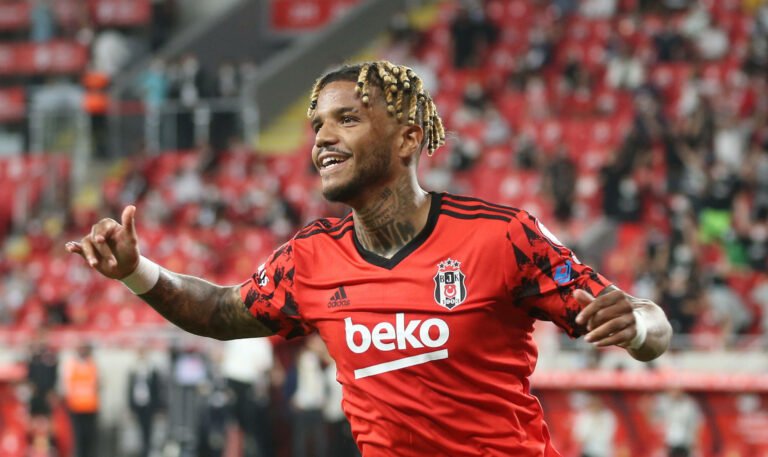Oficial: Sporting vende Rosier para o Besiktas