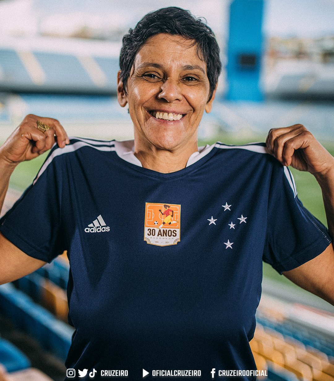 Em parceria com a Adidas, Cruzeiro lança camisa especial em homenagem a primeira Copa feminina