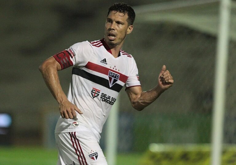 Hernanes explica sua saída do São Paulo