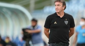 Gramado ruim e alta temperatura: Cuca explica fatores que resultaram em queda de rendimento do Atlético