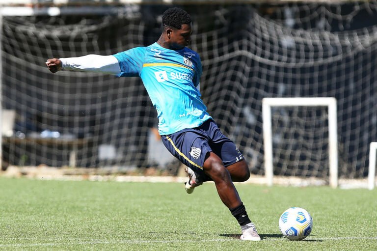 Parceria com clube da Lituânia será o caminho para os jogadores sem espaço no elenco santista