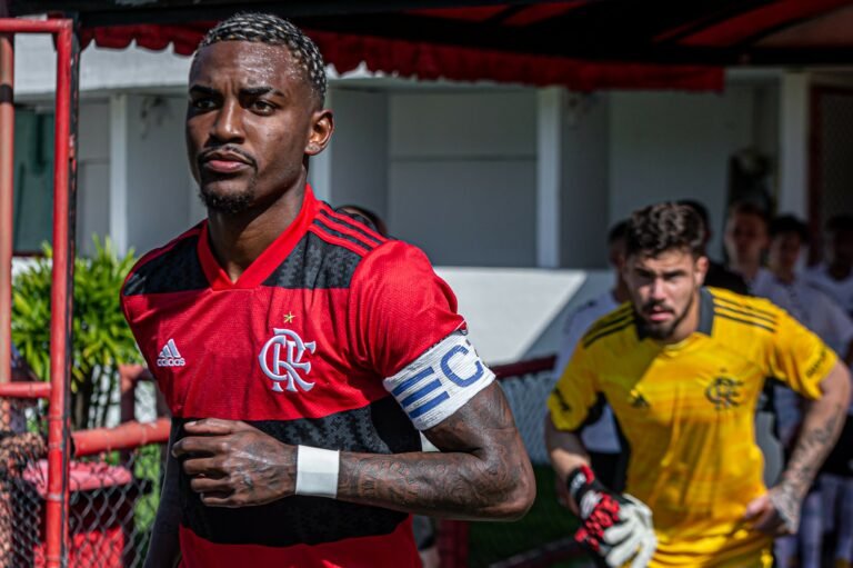 Flamengo recebe proposta de R$ 40 milhões da MLS por Ramon