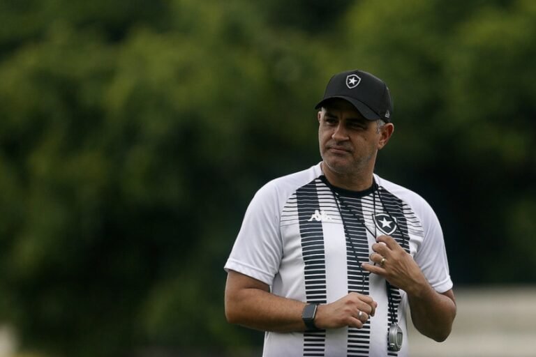 Marcelo Chamusca não é mais técnico do Botafogo