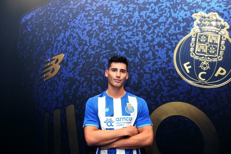 Oficial: Porto anuncia contratação de Sebastian Soto
