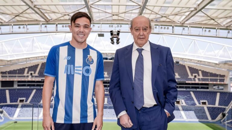 Porto apresenta oficialmente Pepê e revela o número do jogador
