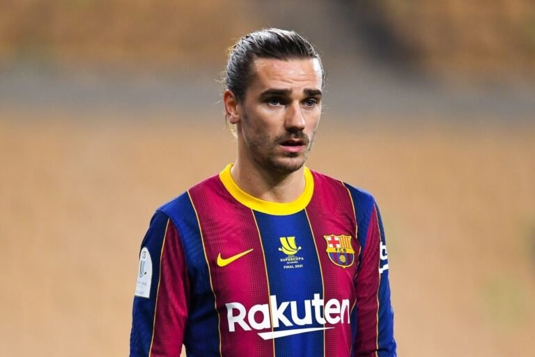 Griezmann aceita ouvir propostas para deixar o Barcelona, mas impõe condição