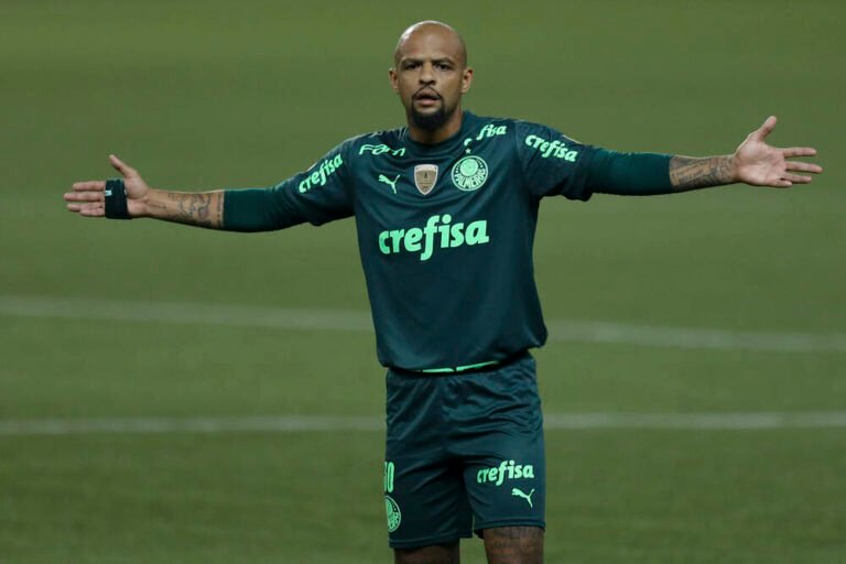 Egídio revela detalhes de briga entre Felipe Melo e ex-auxiliar do Palmeiras