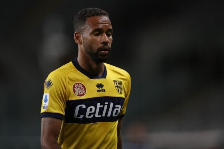 Inter avalia contratação de Hernani como possível substituto de Edenilson