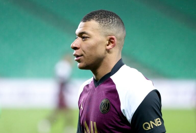 PSG prepara ‘cartada final’ para tentar renovar com Mbappé