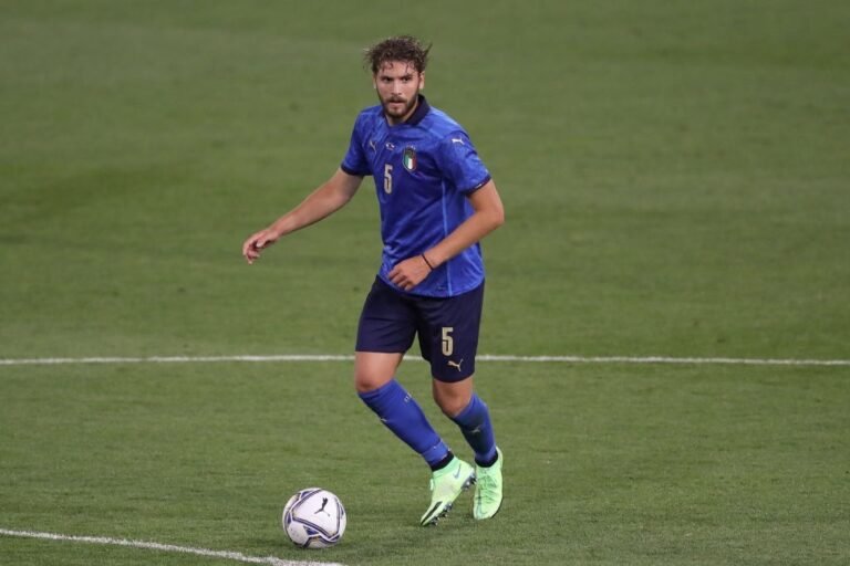 Barcelona faz sondagem por Locatelli