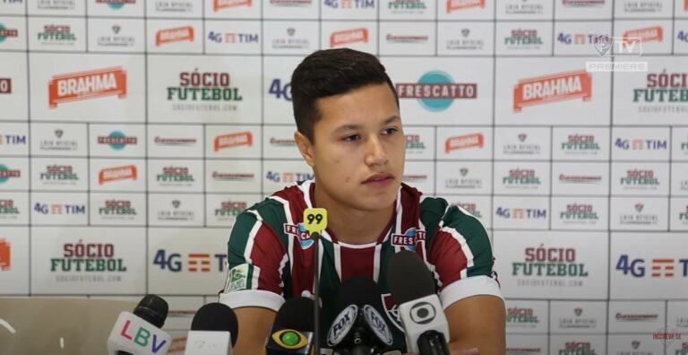 Reunião vai selar futuro de Marlon, do Fluminense