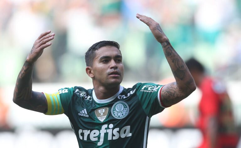 Palmeiras consegue liberação na FIFA e Dudu já pode jogar pelo clube