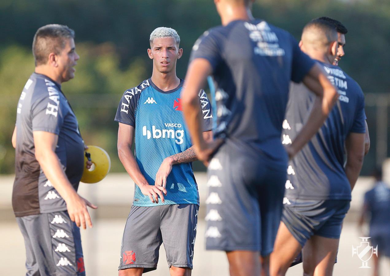 Vasco e Náutico se enfrentam pela Série B em partida com transmissão da TV Globo