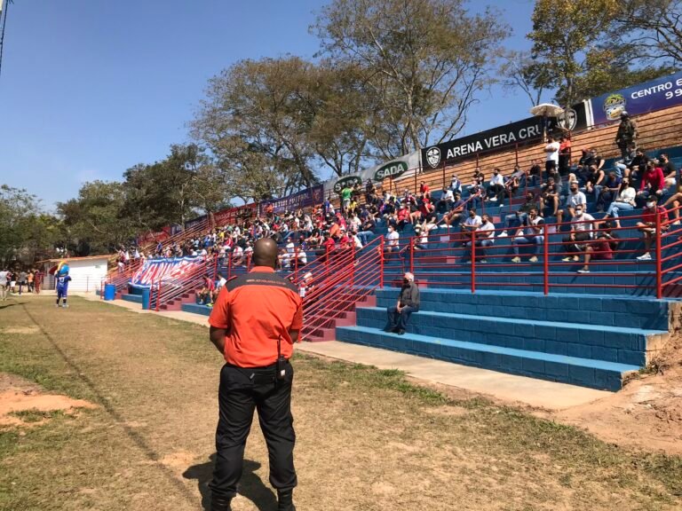 Confira fotos de Betim x Democrata-GV, primeiro jogo com público em Minas Gerais após 2 anos