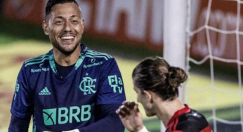 Filipe Luís e Diego Alves são titulares em maior sequência de jogos e podem ser poupados