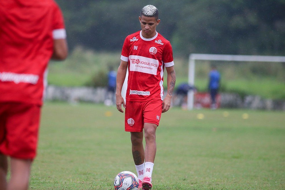 Chapecoense busca atacante Erick