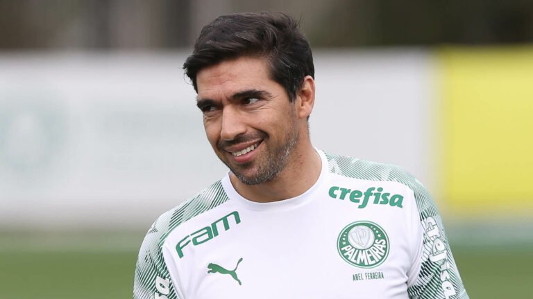 Abel Ferreira elogia Endrick após jovem marcar primeiro gol pelo Palmeiras