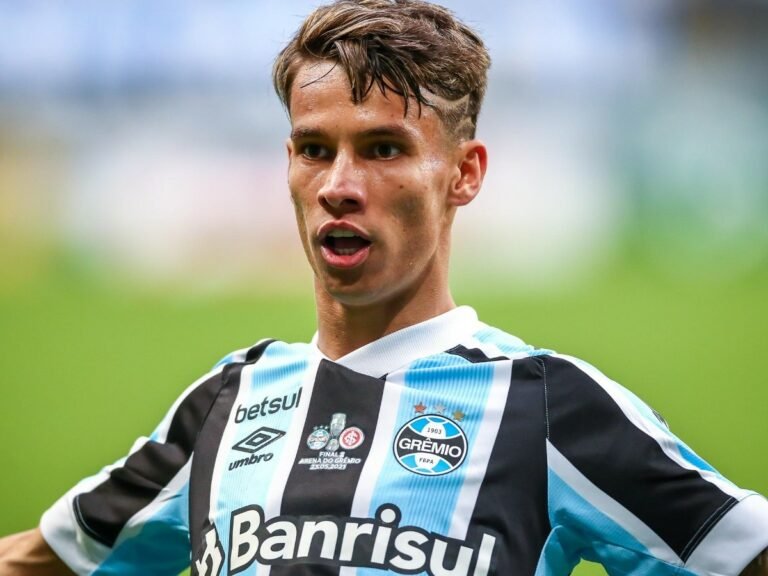Clube árabe faz nova proposta para contratar Ferreira, do Grêmio