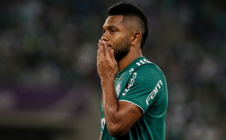Besiktas faz consulta por Borja, do Palmeiras