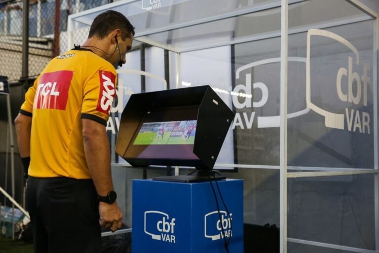 CBF estuda utilização do VAR no returno da Série B