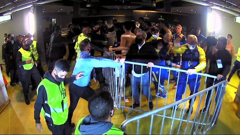 Após noite em delegacia, Boca Juniors segue rumo ao aeroporto para retornar a Buenos Aires